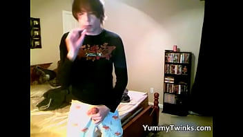 Trace masturbates his pleasure twink gay sex