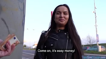 Teen4cash Enjoys Pussyfuck Outdoor...