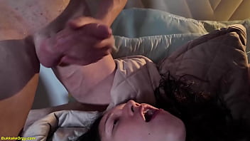 sa toute première orgie gangbang bukkake DP  