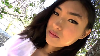 Shemale Yuri Myeon Cums...