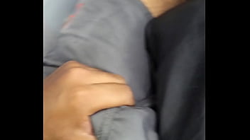 Excitée Dans Le Bus