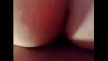 Fatima mouille comme une chienne