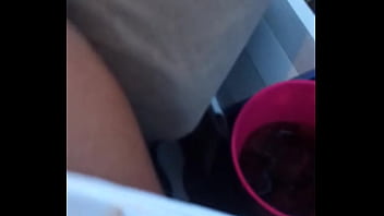 Gringa se deja cojer por comida...