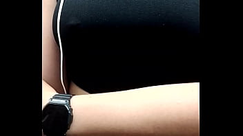 Prima Con Piercing En Los Senos...