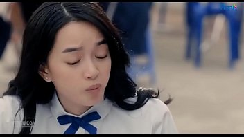 Exotische Verführung im alten VW-Käfer