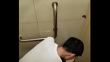 toilet candid, big dick eating, oral cumshot