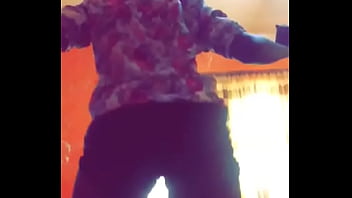 Ebony Teen twerk - XVIDEOS.COM->