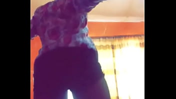Ebony Teen twerk - XVIDEOS.COM->
