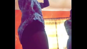 Ebony Teen twerk - XVIDEOS.COM->