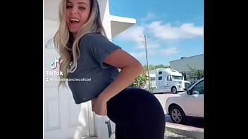 Que Rico Lo Mueves Nathalie...