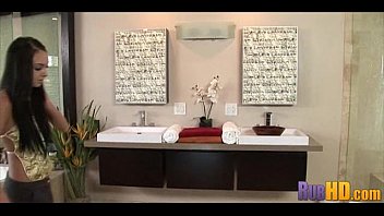 Julia Lilu Oil Massage 2024