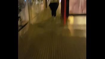 Mega Nalgona Bbw Caminando Sola...