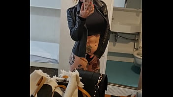 Apres deux jours de folie ,me voilà de retour a la maison mes avant cela une ...