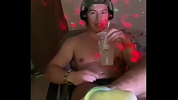 The clapping toes tho ?-Shoutout to jrgamer418nsfw for being my Tiktok pusherman