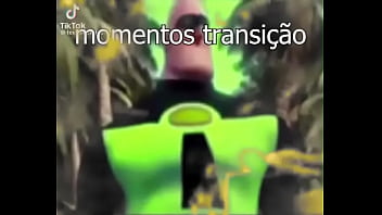 super gassy peidando insanamente