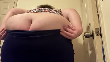 *CaliNeeds* spreading my big ass open