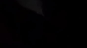 Novinha pediu pra apagar a luz e mamou gostosinho