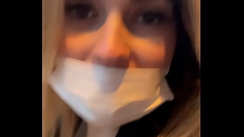 Je vais au sex-shop Je vous ferais part ce que j&rsquo_ai achet&eacute_ tr&egrave_s vite mes ...