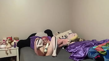 Making Myself Cum With Glass Banana Dildo...