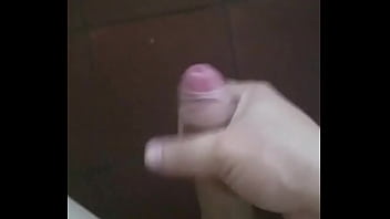 Rica verga se masturba