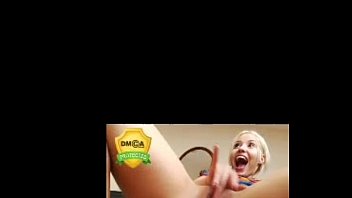 Hot blonde webcam squirt