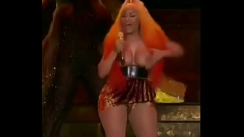 Nikki Minaj Tits