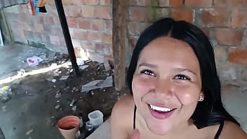 COLOMBIAN GIRL FUCKS HER NEIGHBOR TO SEAL THE DEAL