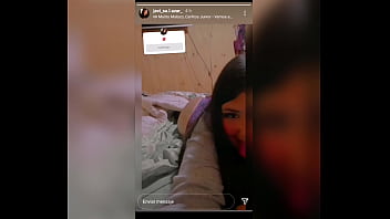 Chilena Putona (video enviado en un grupo de whatsapp merecia ser compartido)...