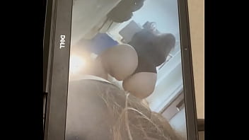 Big cumshot all over thick pawg