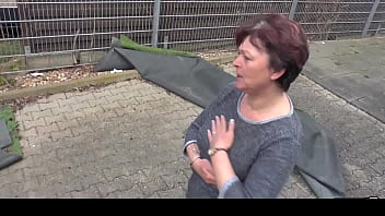 Hausfrau ficken gets full load on...