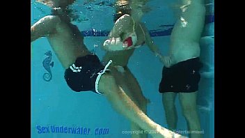 Clip Sandy Knight Underwater Threesome