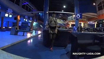 Flashing in the bowling fsd ds gdf gfd fd fdg gfd fgd fgd fg fd fdg fd fdg dsf sdf