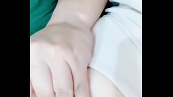 单亲妈妈和自己三岁的儿子 舔儿子小鸡鸡 太可怕了 2024 | XXXXVideo