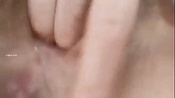 原创自拍 母狗的骚屄里的水声 2025