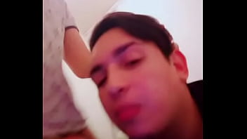 Chico gay mama a su novio