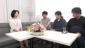 "Isn't it raw with an aunt for the first time&quest;" Virgin-kun has the best brush-down sexual intercourse with a married woman Reiko Seo - XVIDEOS.COM-> 