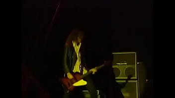 Nirvana - Tourette's (Live at Reading 1992)