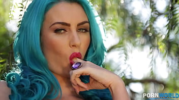 X-Rated Garden Gasm - She Gives Herself a Good One