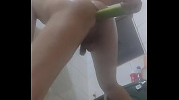 Video Indian teen plays with himself