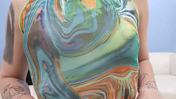 Curvy babe seduces a room full of horny amateurs who dominate her with anal, triple pussy, and wild group sex that leaves her soaked, shaking, and gasping for more cock after every hardcore thrust inside her 53分钟