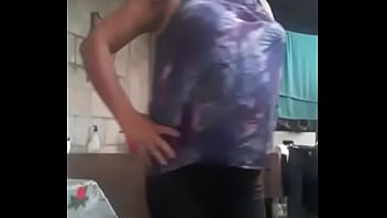 Me Espera Mi Secretaria En Su Cuarto...