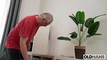 Sure, your Daughter can Stay here for Two Days! Breiny Zoe at OldHans