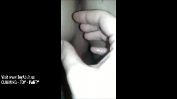 短いフィストファック