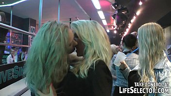 pussy licking, lesbian, facial, flashing