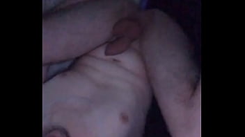 Glatter Twinkboy Spielt Mit Seinem Engen Loch