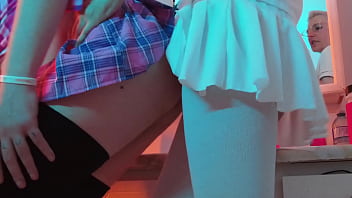 Keuschheitsfick: Piss-Demütigung in Strümpfen