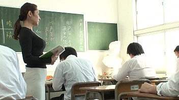Reina Nanjo, a married woman teacher who gets 10 times wet in a climax class where she can't make a voice