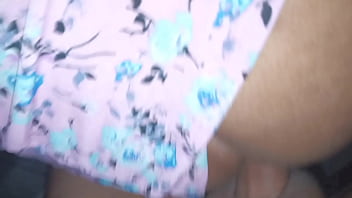 Ninfeta sendo leitada amador