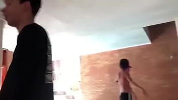 Horus e Seithen brigando pra comer a gostosa safada