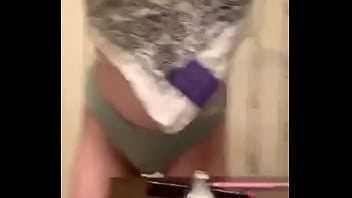 Cute teen flashes on periscope - XVIDEOS.COM